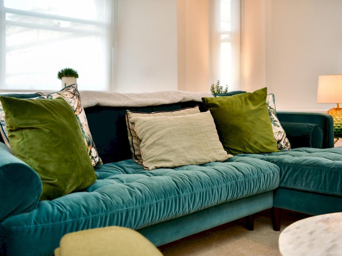 Pass The Keys Beautiful 2 Bed Apartment With Parking In The Bay Cardiff Eksteriør billede